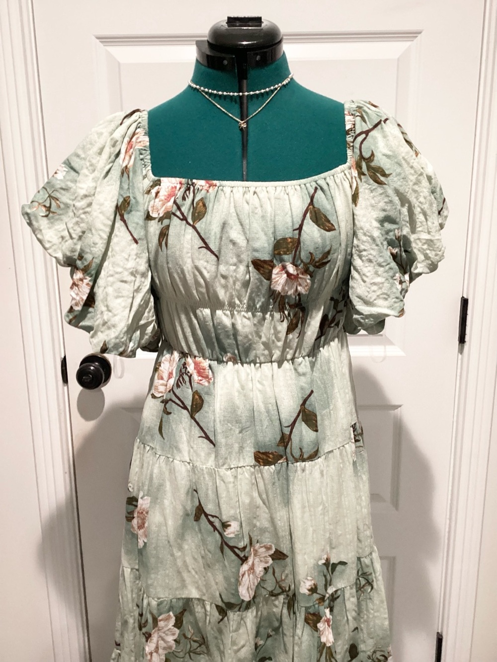 HYFVE Floral Puff-Sleeve Tiered Midi Dress Size S